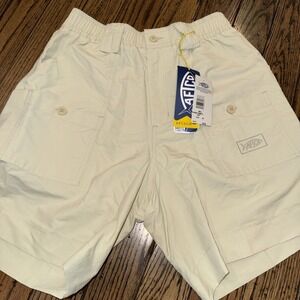 AFTCO Cargo Fishing Shorts 8" Beige Logo Pockets Elastic Waist Outdoor Men's 30L